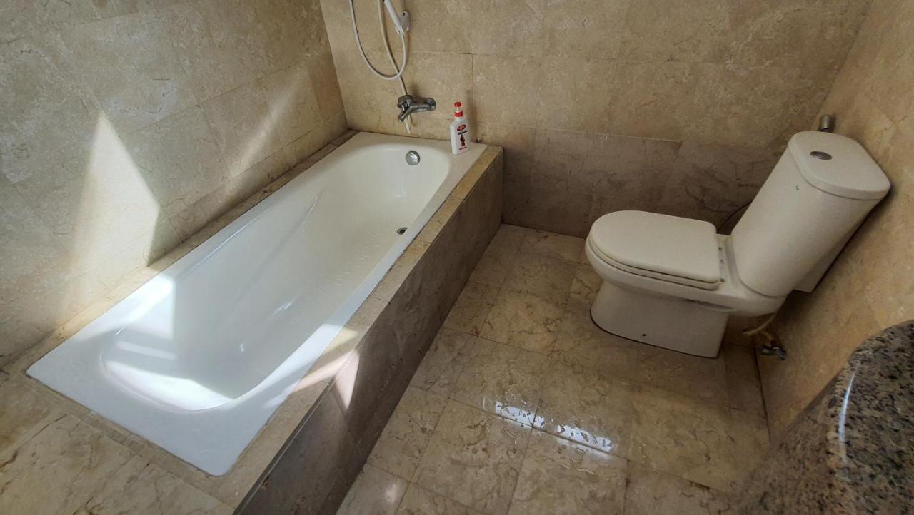 Homestay Jalan Tun Razak Walking Distance Ijn, Hkl, Mrt Station, Kpj, Perkeso, Bernama, Tabung Darah, Istana Budaya Kuala Lumpur Ngoại thất bức ảnh